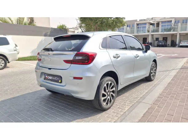 Car image 5