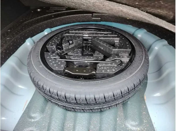 Car image 45