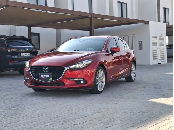 2018 مازدا 3 في الإمارات