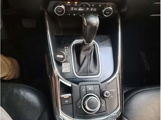 Car image 23