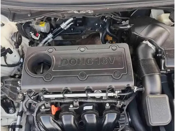 Car image 15