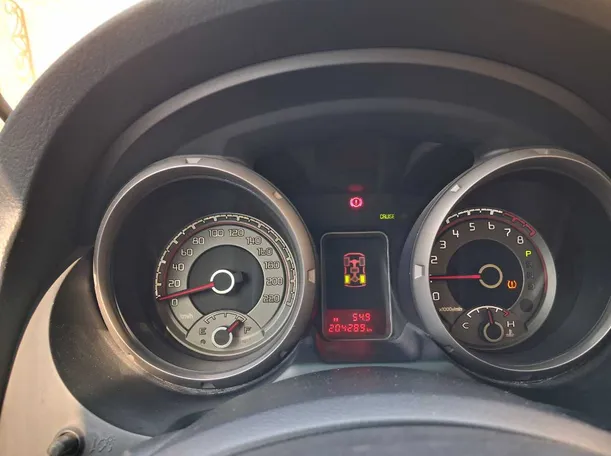 Car image 16