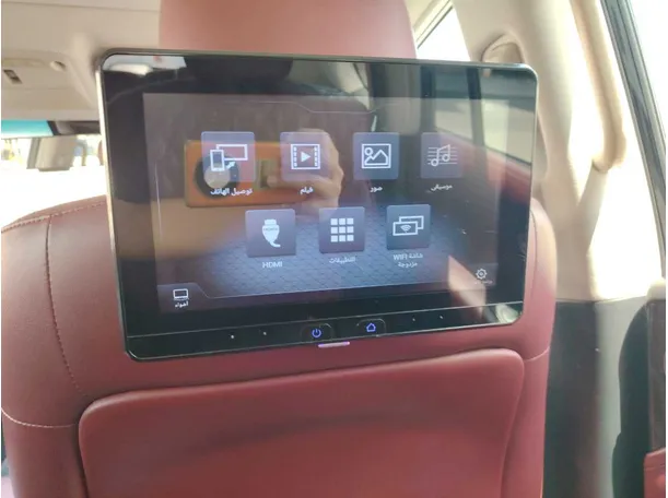 Car image 38