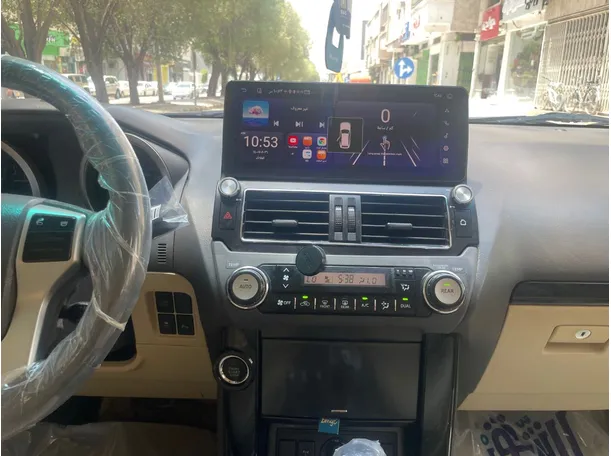 Car image 18