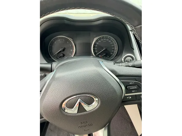 Car image 33