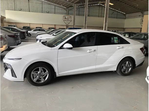 Car image 5