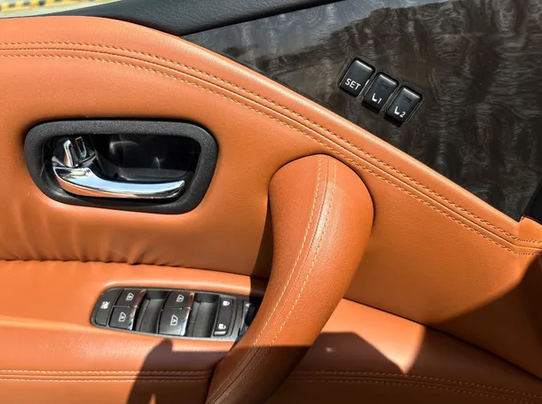 Car image 29
