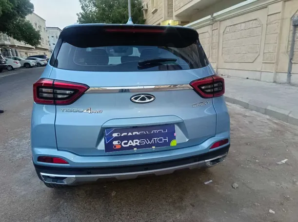 Car image 6