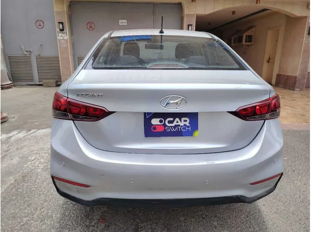 Car image 6