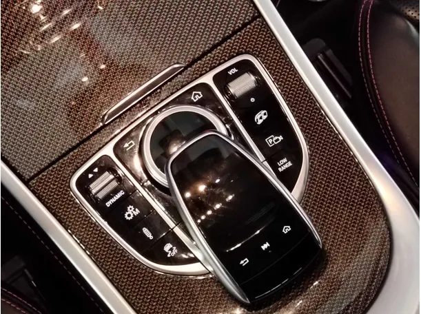 Car image 21