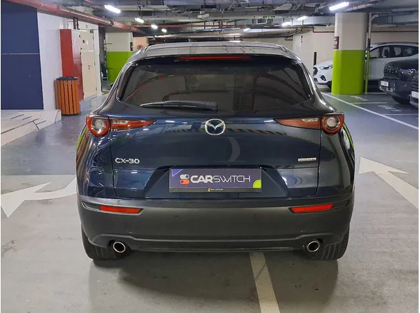 Car image 6