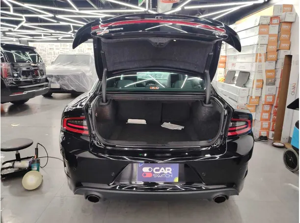 Car image 29