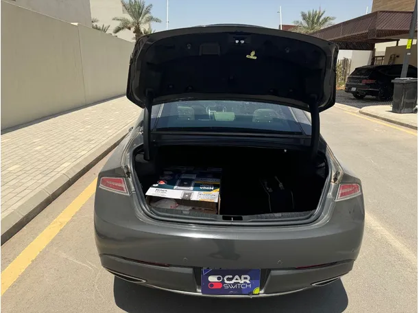 Car image 22