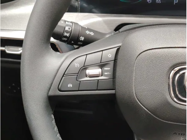 Car image 27