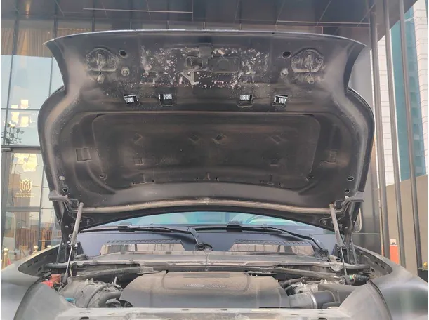 Car image 35