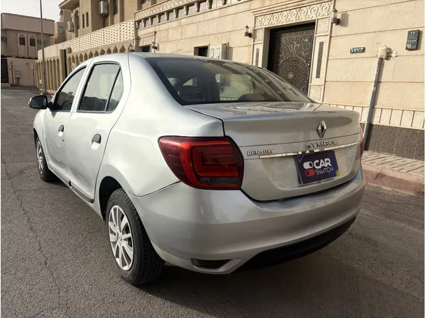 Car image 7