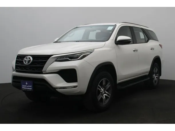 2022 Toyota Fortuner in Dubai