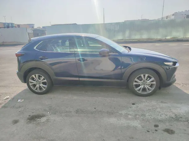 Car image 4