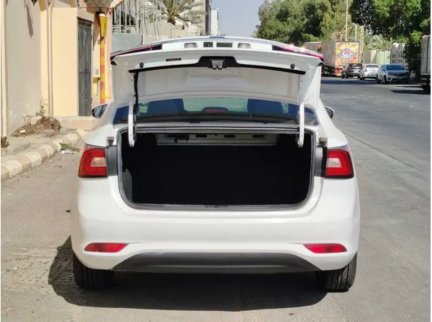 Car image 23