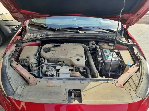Car image 19