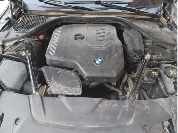 Car image 21
