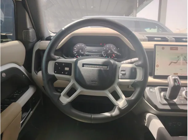 Car image 26