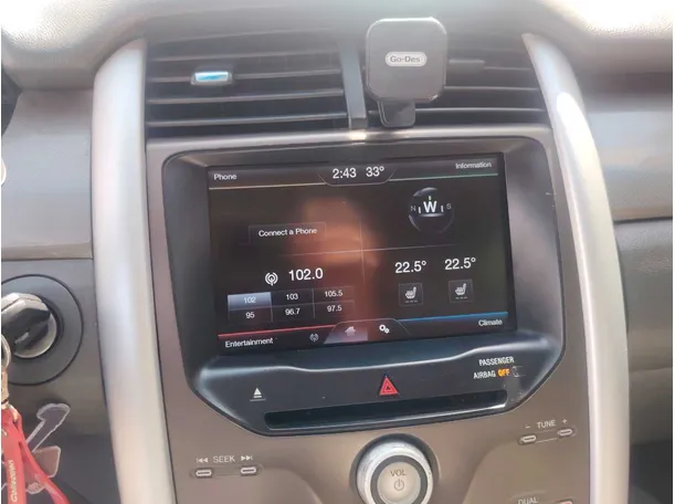 Car image 16