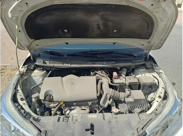 Car image 21