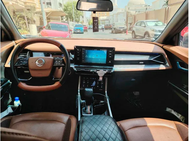 Car image 22