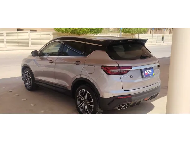 Car image 7