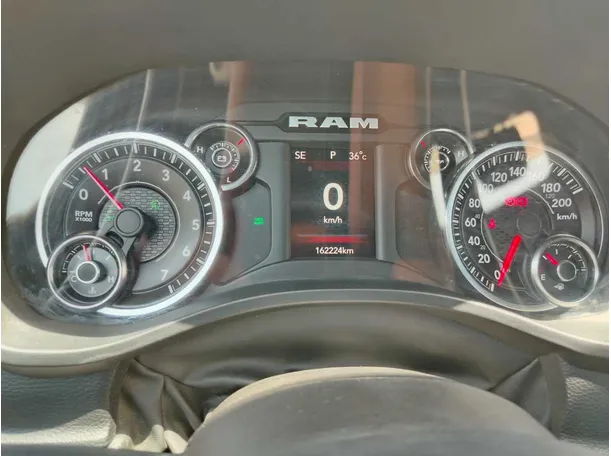 Car image 31
