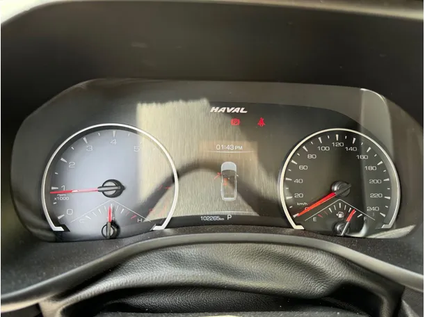 Car image 19