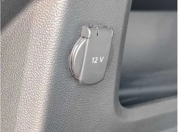 Car image 34