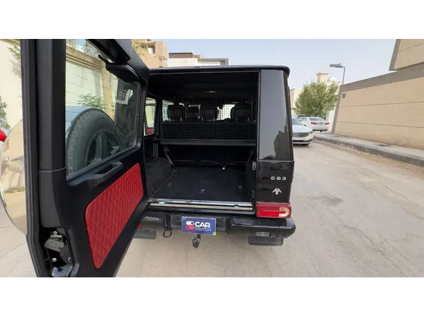 Car image 16