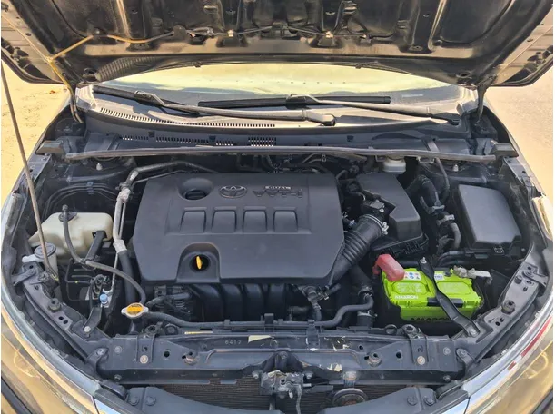 Car image 19