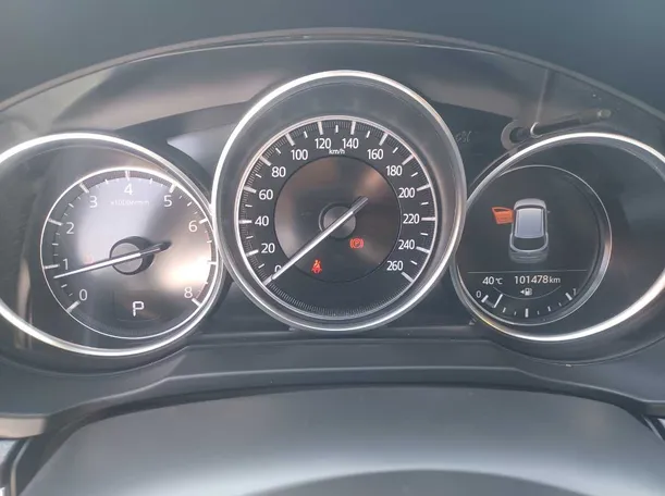 Car image 20