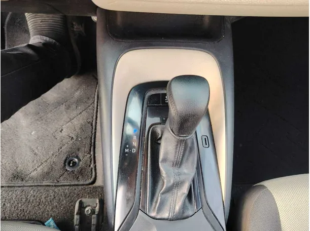 Car image 23