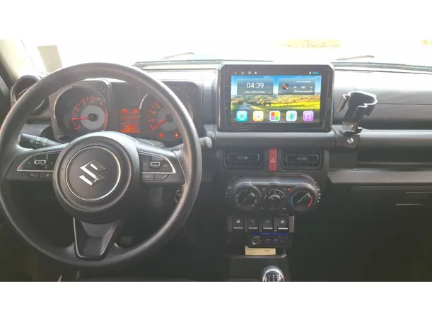 Car image 16