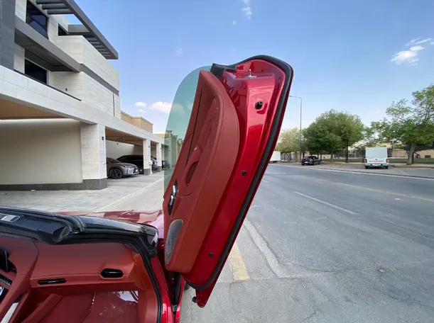 Car image 24