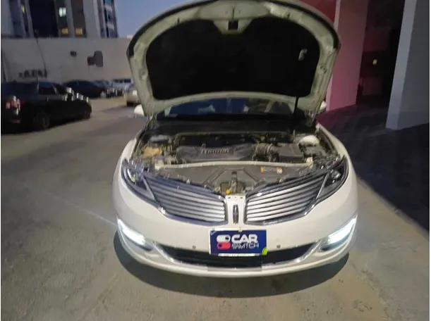 Car image 32