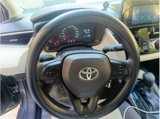 Car image 23