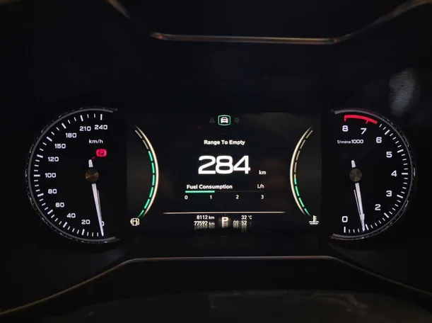 Car image 17