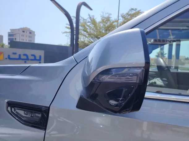 Car image 36