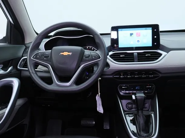 Car image 15