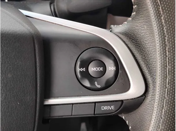 Car image 30