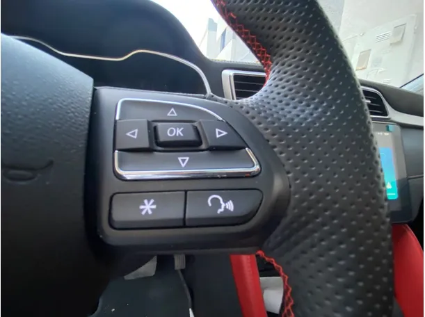 Car image 22