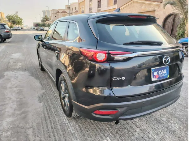 Car image 7