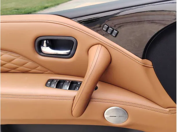 Car image 33