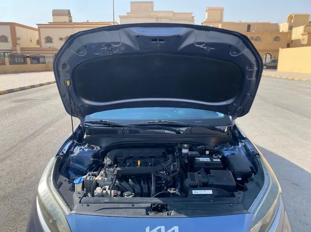 Car image 25