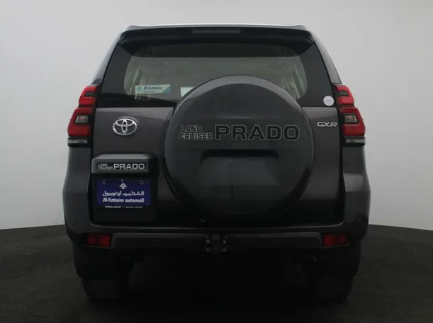 Car image 12